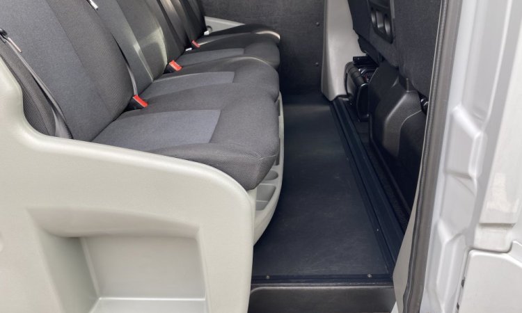 Nettoyage intérieur cabine utilitaire à Saint Quentin Fallavier