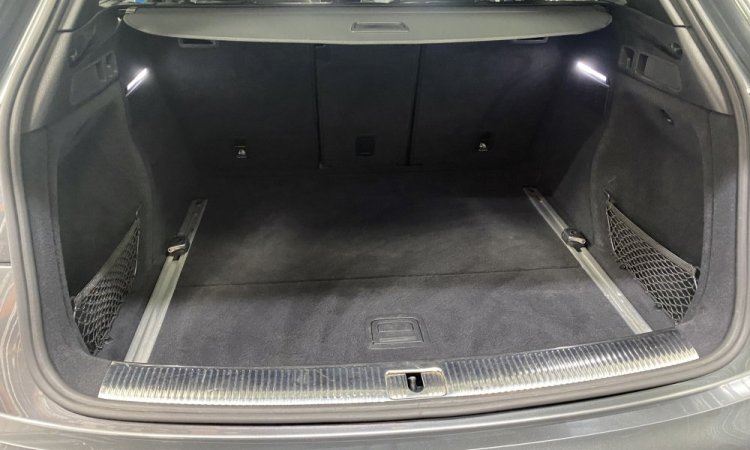 Nettoyage intérieur et extérieur AUDI Q5 à Corbas