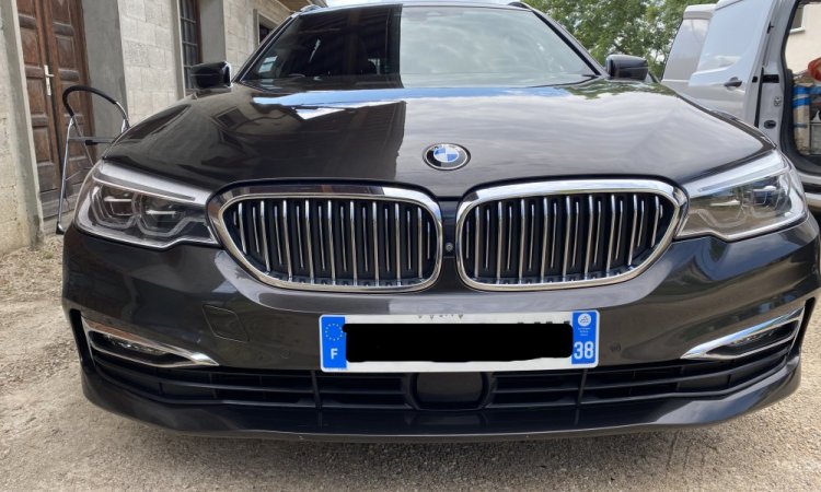 Nettoyage intérieur et extérieur de cette BMW à CORBAS