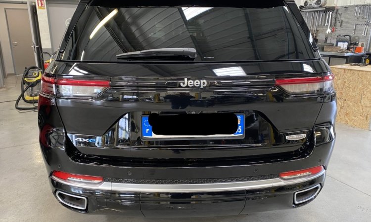 Préparation d'une JEEP GRAND CHEROKEE à Bourgoin Jallieu