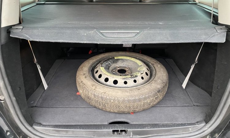 Nettoyage intérieur RENAULT SCENIC à CORBAS