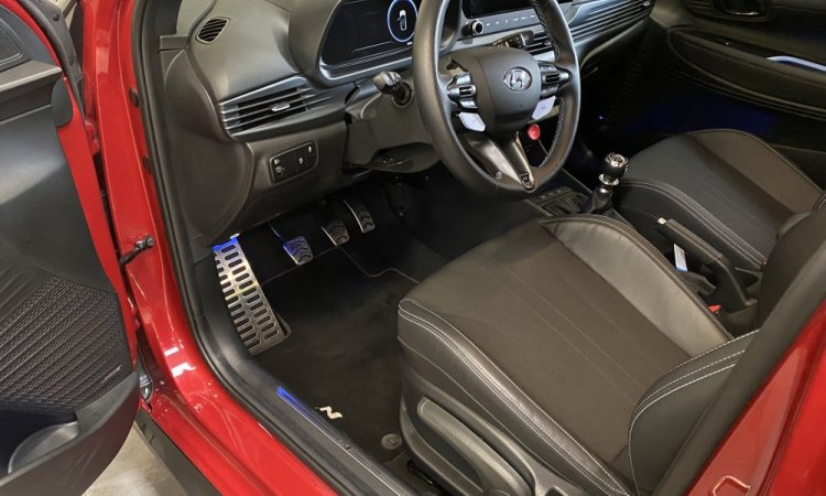 Nettoyage intérieur et extérieur HYUNDAI I20 N à Saint Quentin Fallavier