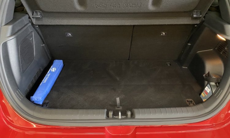 Nettoyage intérieur et extérieur HYUNDAI I20 N à Saint Quentin Fallavier