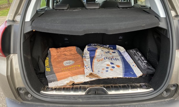 Nettoyage intérieur et extérieur PEUGEOT 2008 à Bourgoin-Jallieu