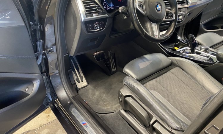 Nettoyage intérieur BMW X3 à Bourgoin-Jallieu 