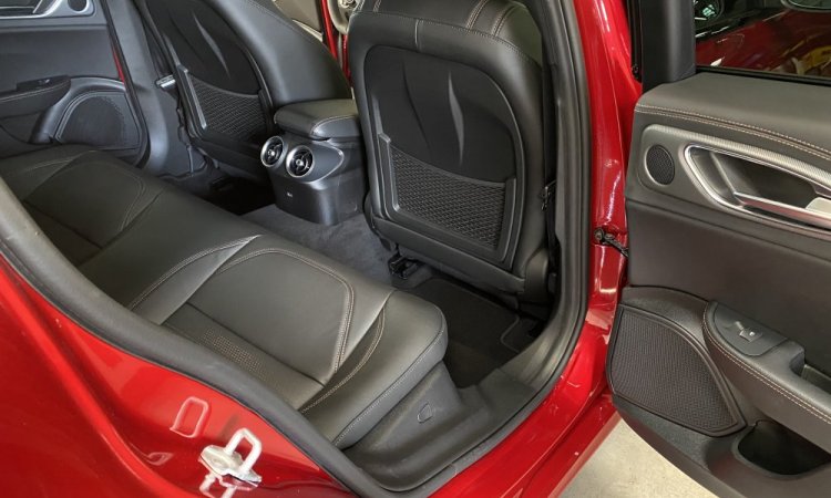 Nettoyage intérieur et extérieur ALFA ROMEO GIULIA à BOURGOIN JALLIEU