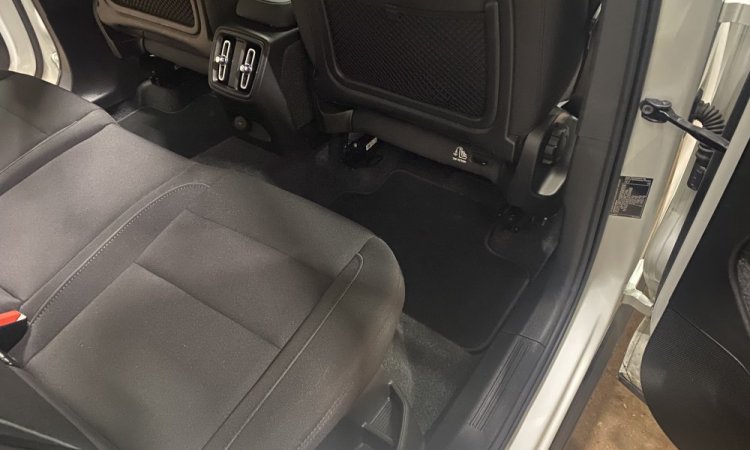 Nettoyage intérieur VOLVO X40 à CORBAS