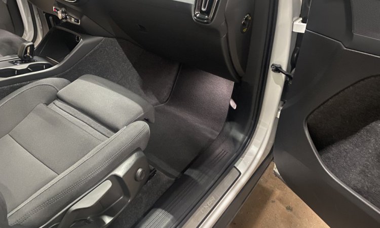 Nettoyage intérieur VOLVO X40 à CORBAS