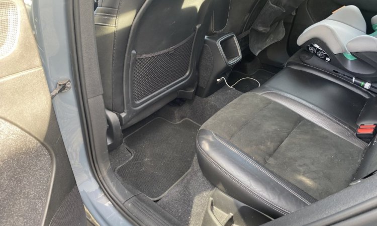 Nettoyage intérieur VOLVO XC 40 à Bourgoin-Jallieu