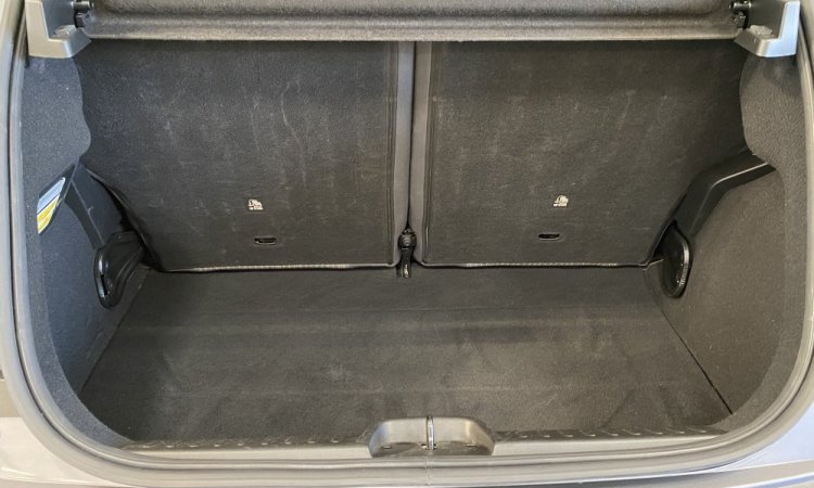 Nettoyage intérieur D'une FIAT 500 à BOURGOIN-JALLIEU