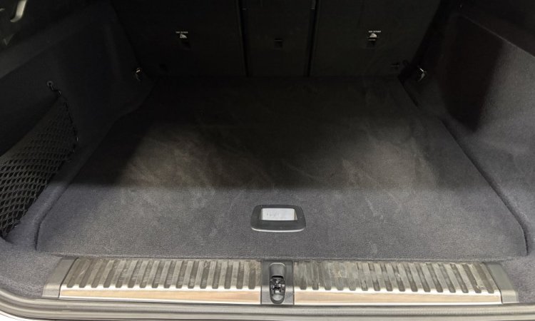Nettoyage intérieur et extérieur de cette BMW à CORBAS