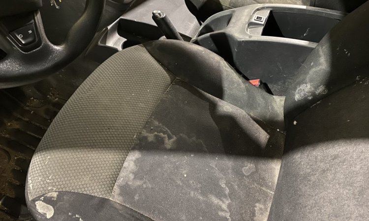 Nettoyage intérieur Renault Kangoo à Bourgoin Jallieu