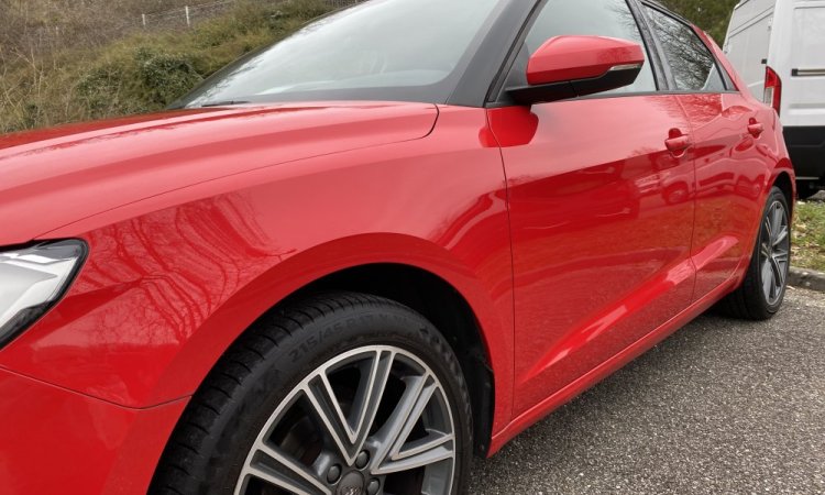 Lavage intérieur et extérieur AUDI A1 ROUGE à BOURGOIN-JALLIEU