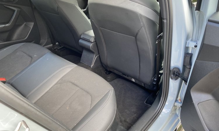 Nettoyage intérieur voiture par WASHER AUTO à Saint Priest