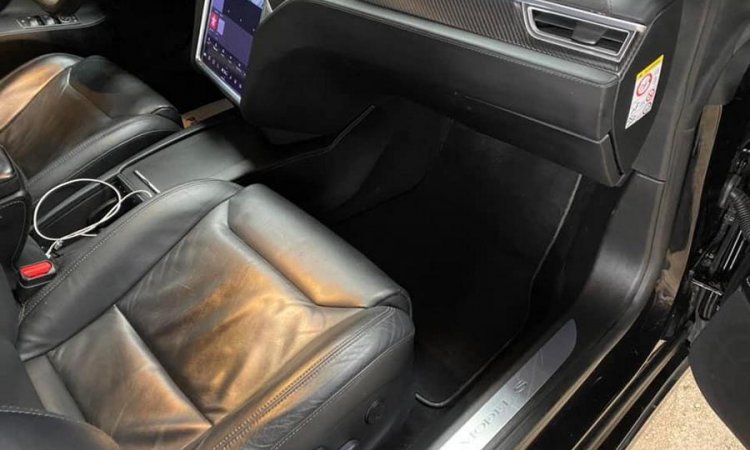 Nettoyage intérieur de voiture à Bourgoin-Jallieu et sa région. WASHER Auto